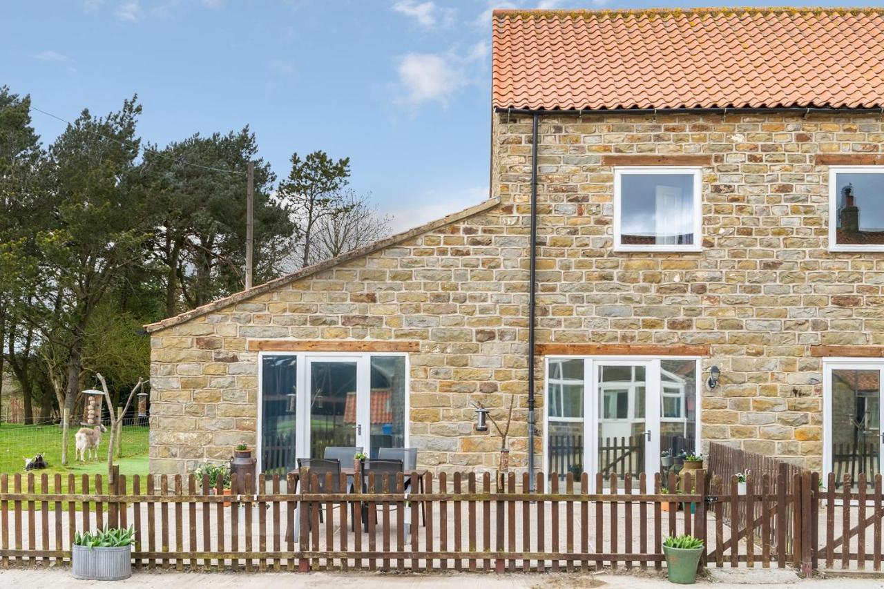 The Grainary Cottages Scarborough Eksteriør bilde